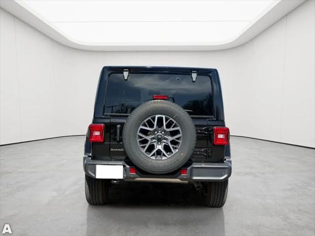 2025 Jeep Wrangler 4-Door Sahara 4x4