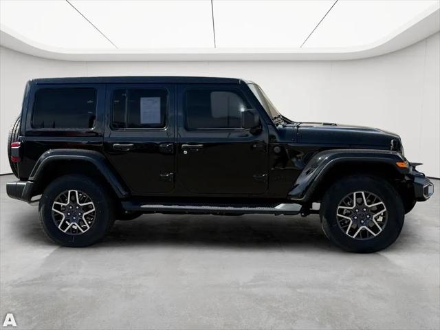 2025 Jeep Wrangler 4-Door Sahara 4x4