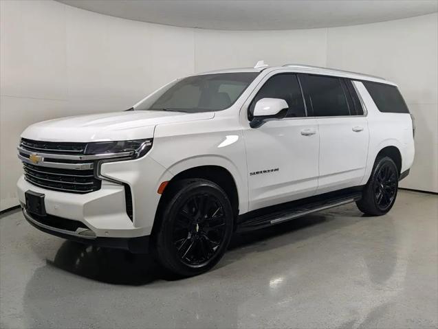 2022 Chevrolet Suburban 4WD LT