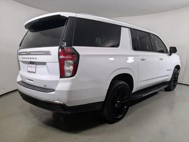 2022 Chevrolet Suburban 4WD LT