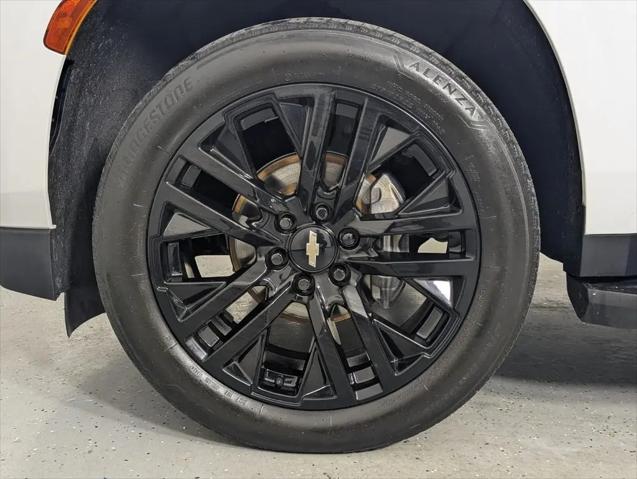2022 Chevrolet Suburban 4WD LT