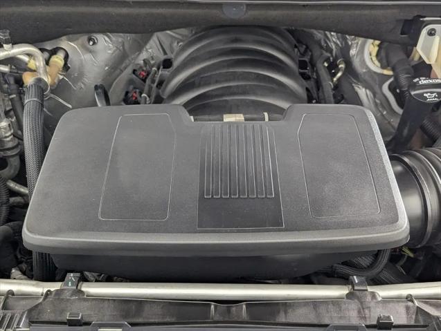 2022 Chevrolet Suburban 4WD LT