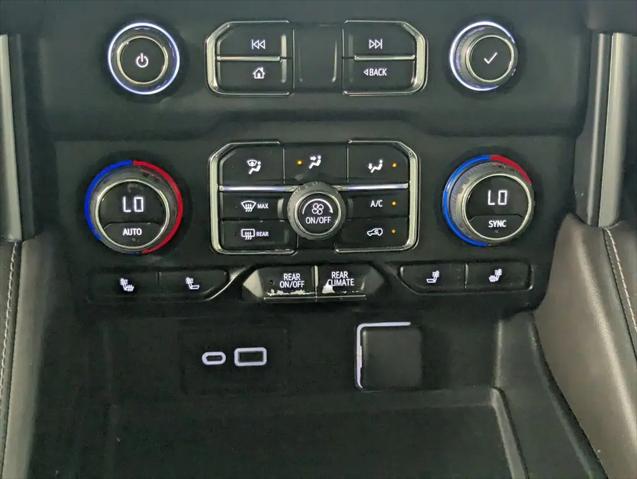 2022 Chevrolet Suburban 4WD LT