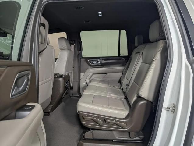 2022 Chevrolet Suburban 4WD LT