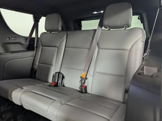 2022 Chevrolet Suburban 4WD LT