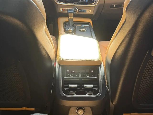 2017 Volvo S90 T6 Momentum