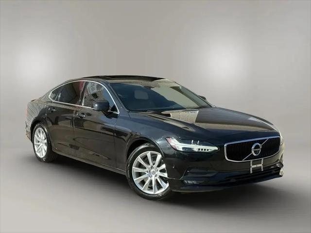 2017 Volvo S90 T6 Momentum