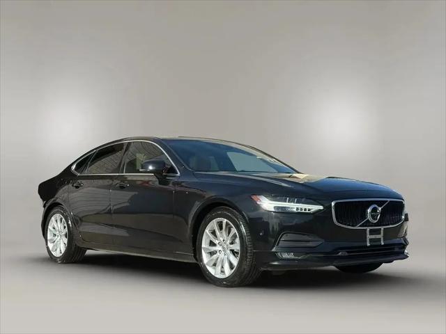2017 Volvo S90 T6 Momentum