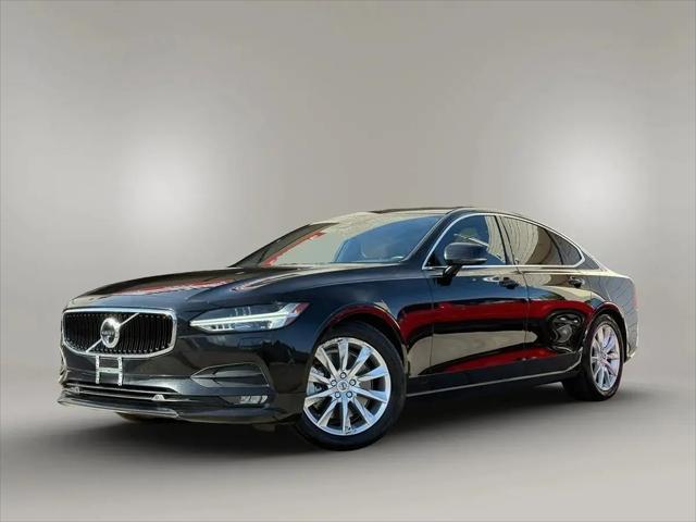 2017 Volvo S90 T6 Momentum