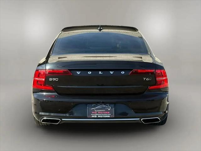 2017 Volvo S90 T6 Momentum