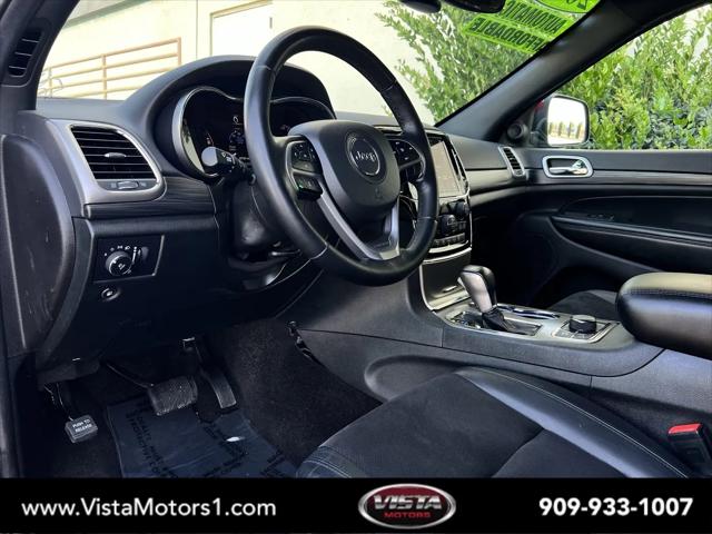2022 Jeep Grand Cherokee Laredo X 4x4