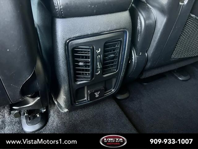 2022 Jeep Grand Cherokee Laredo X 4x4