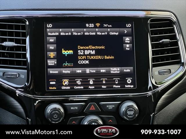 2022 Jeep Grand Cherokee Laredo X 4x4