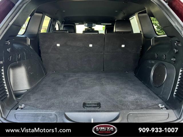 2022 Jeep Grand Cherokee Laredo X 4x4