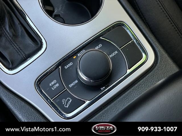 2022 Jeep Grand Cherokee Laredo X 4x4