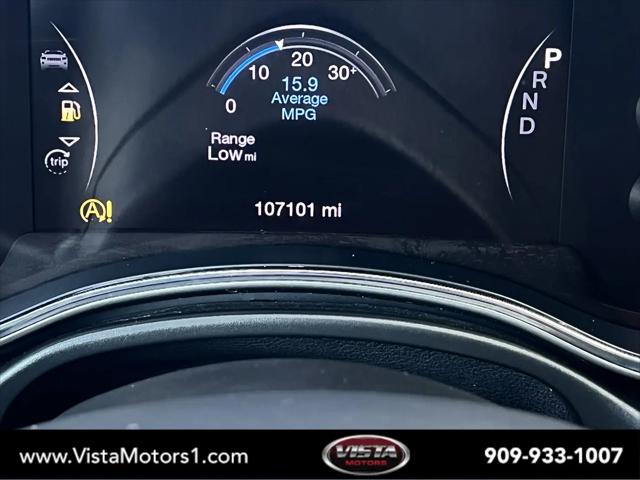 2022 Jeep Grand Cherokee Laredo X 4x4