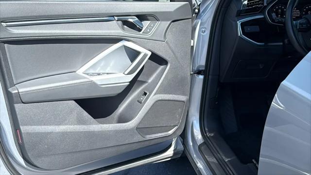 2021 Audi Q3 Premium 40 TFSI quattro Tiptronic