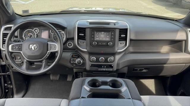 2022 Ram 1500 Big Horn Crew Cab 4x4 5'7" Box