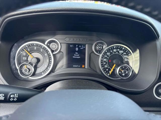 2022 Ram 1500 Big Horn Crew Cab 4x4 5'7" Box