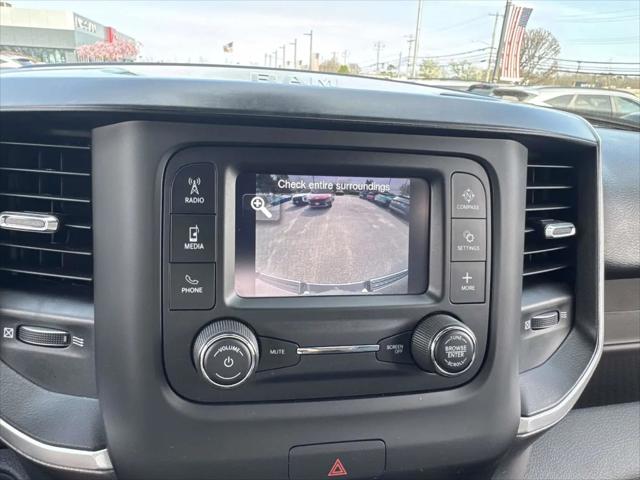 2022 Ram 1500 Big Horn Crew Cab 4x4 5'7" Box
