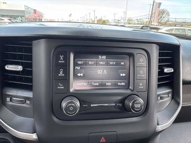 2022 Ram 1500 Big Horn Crew Cab 4x4 5'7" Box