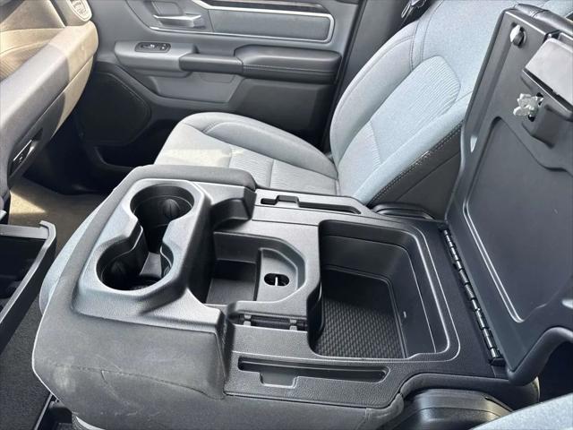 2022 Ram 1500 Big Horn Crew Cab 4x4 5'7" Box