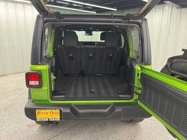 2025 Jeep Wrangler 4-Door Summit 4x4