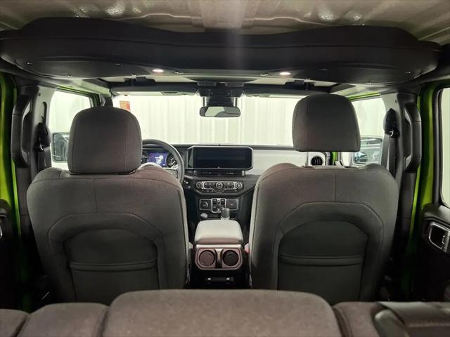 2025 Jeep Wrangler 4-Door Summit 4x4
