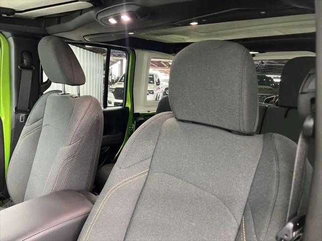 2025 Jeep Wrangler 4-Door Summit 4x4