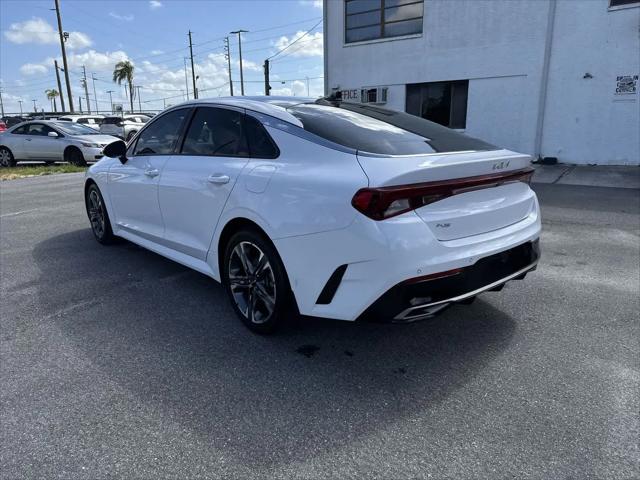 2022 Kia K5 EX