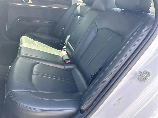 2022 Kia K5 EX