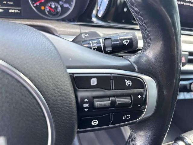 2022 Kia K5 EX