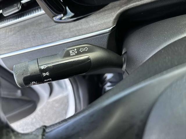 2022 Kia K5 EX
