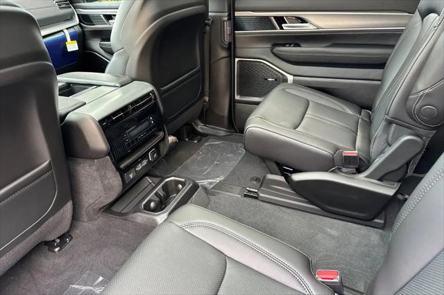 2026 Jeep Grand Wagoneer Upland 4x4