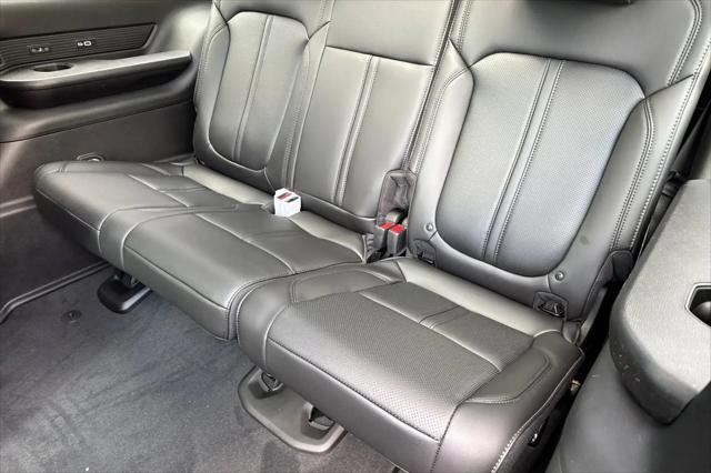 2026 Jeep Grand Wagoneer Upland 4x4