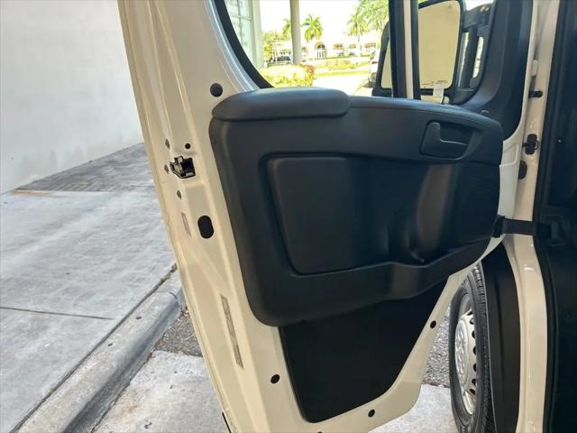 2024 Ram ProMaster Tradesman