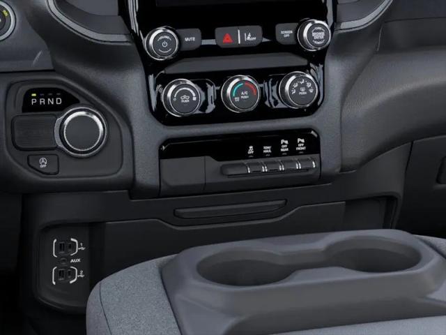 2026 Ram 1500 Express Crew Cab 4x2 57 Box
