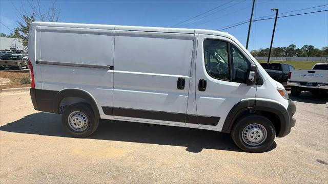 2026 Ram ProMaster Cargo Van Tradesman Low Roof 136" WB w/Pass Seat