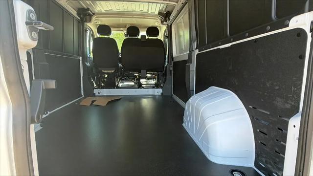 2026 Ram ProMaster Cargo Van Tradesman Low Roof 136" WB w/Pass Seat