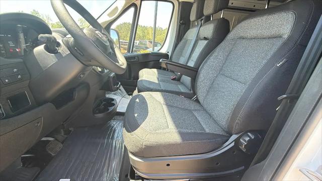 2026 Ram ProMaster Cargo Van Tradesman Low Roof 136" WB w/Pass Seat
