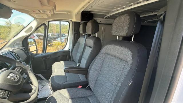 2026 Ram ProMaster Cargo Van Tradesman Low Roof 136" WB w/Pass Seat