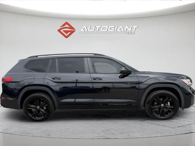 2023 Volkswagen Atlas 3.6L V6 SEL R-Line Black