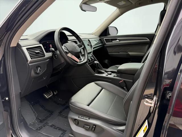 2023 Volkswagen Atlas 3.6L V6 SEL R-Line Black