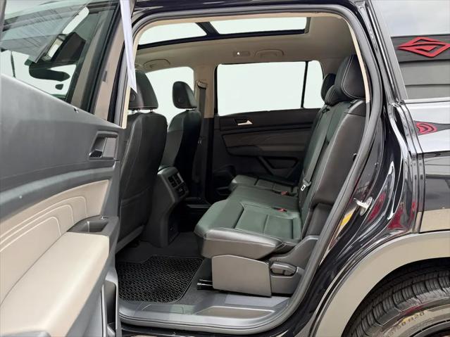 2023 Volkswagen Atlas 3.6L V6 SEL R-Line Black