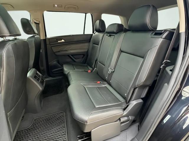 2023 Volkswagen Atlas 3.6L V6 SEL R-Line Black