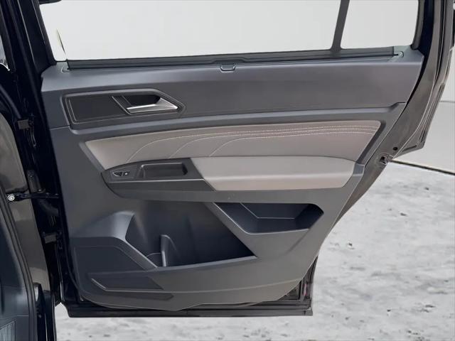 2023 Volkswagen Atlas 3.6L V6 SEL R-Line Black