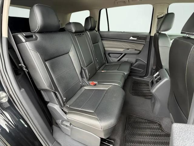 2023 Volkswagen Atlas 3.6L V6 SEL R-Line Black