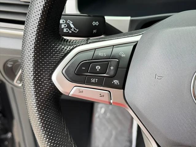 2023 Volkswagen Atlas 3.6L V6 SEL R-Line Black