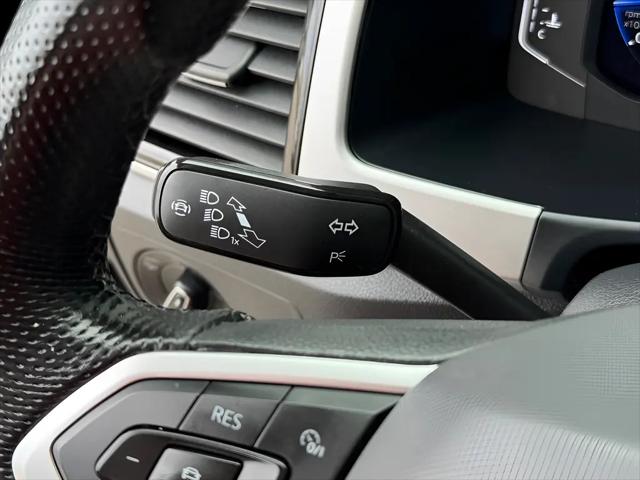 2023 Volkswagen Atlas 3.6L V6 SEL R-Line Black