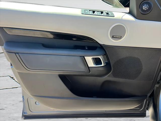 2018 Land Rover Discovery SE